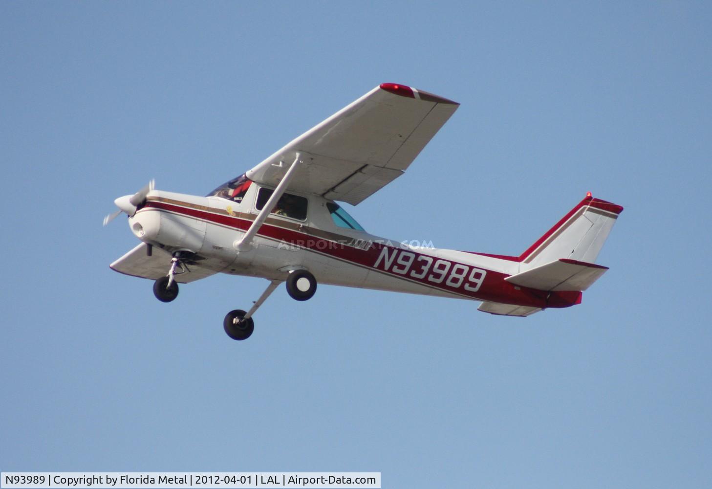 N93989, 1982 Cessna 152 C/N 15285580, Cessna 152