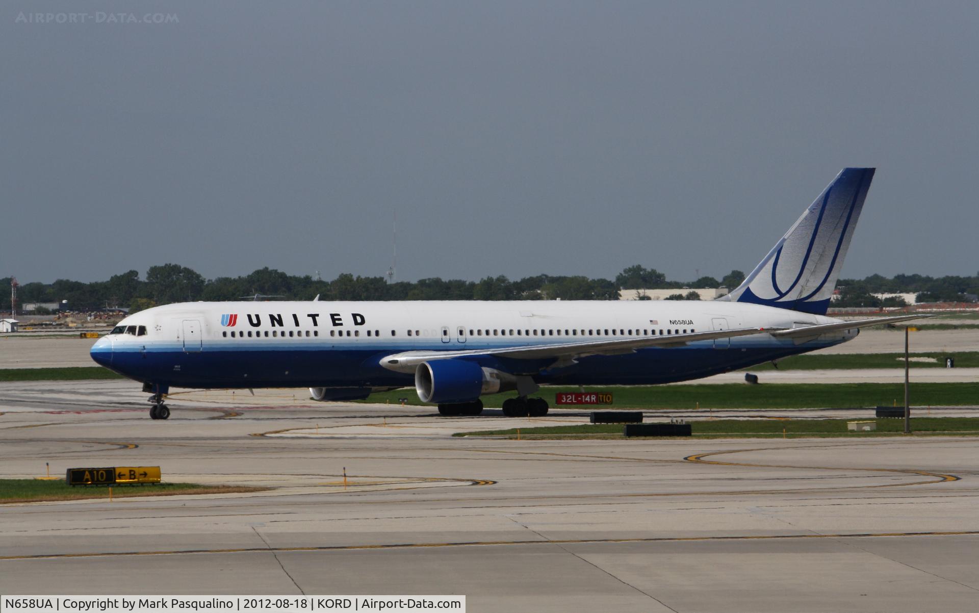 N658UA, 1993 Boeing 767-322 C/N 27113, Boeing 767-300
