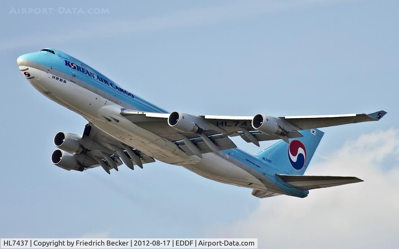 HL7437, 2003 Boeing 747-4B5F/SCD C/N 32808, departure from Frankfurt