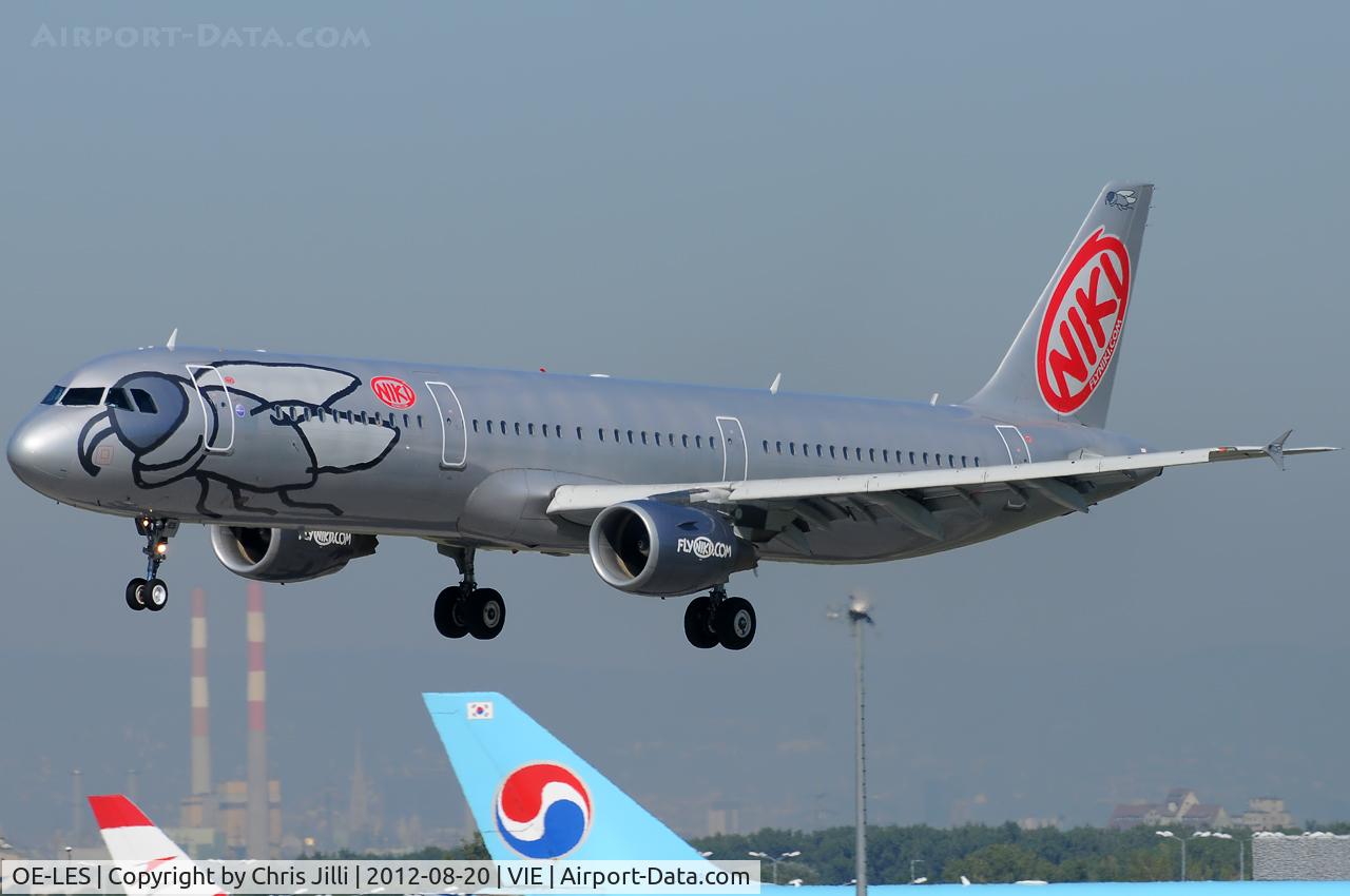 OE-LES, 2008 Airbus A321-211 C/N 3504, NIKI