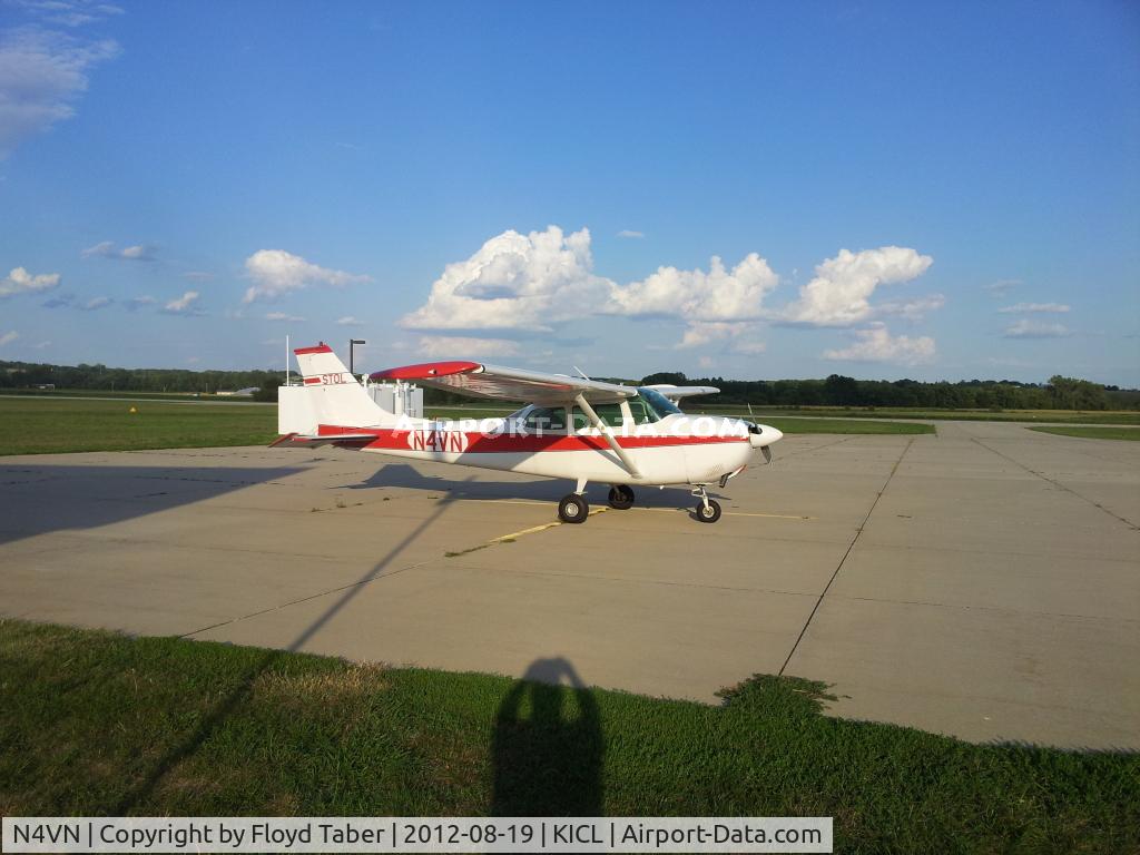 N4VN, 1969 Cessna 172K Skyhawk C/N 17258242, On the ramp