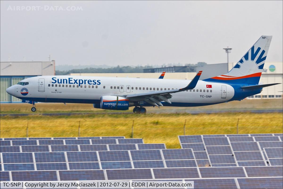 TC-SNP, 2010 Boeing 737-8HC C/N 40777, Boeing 737