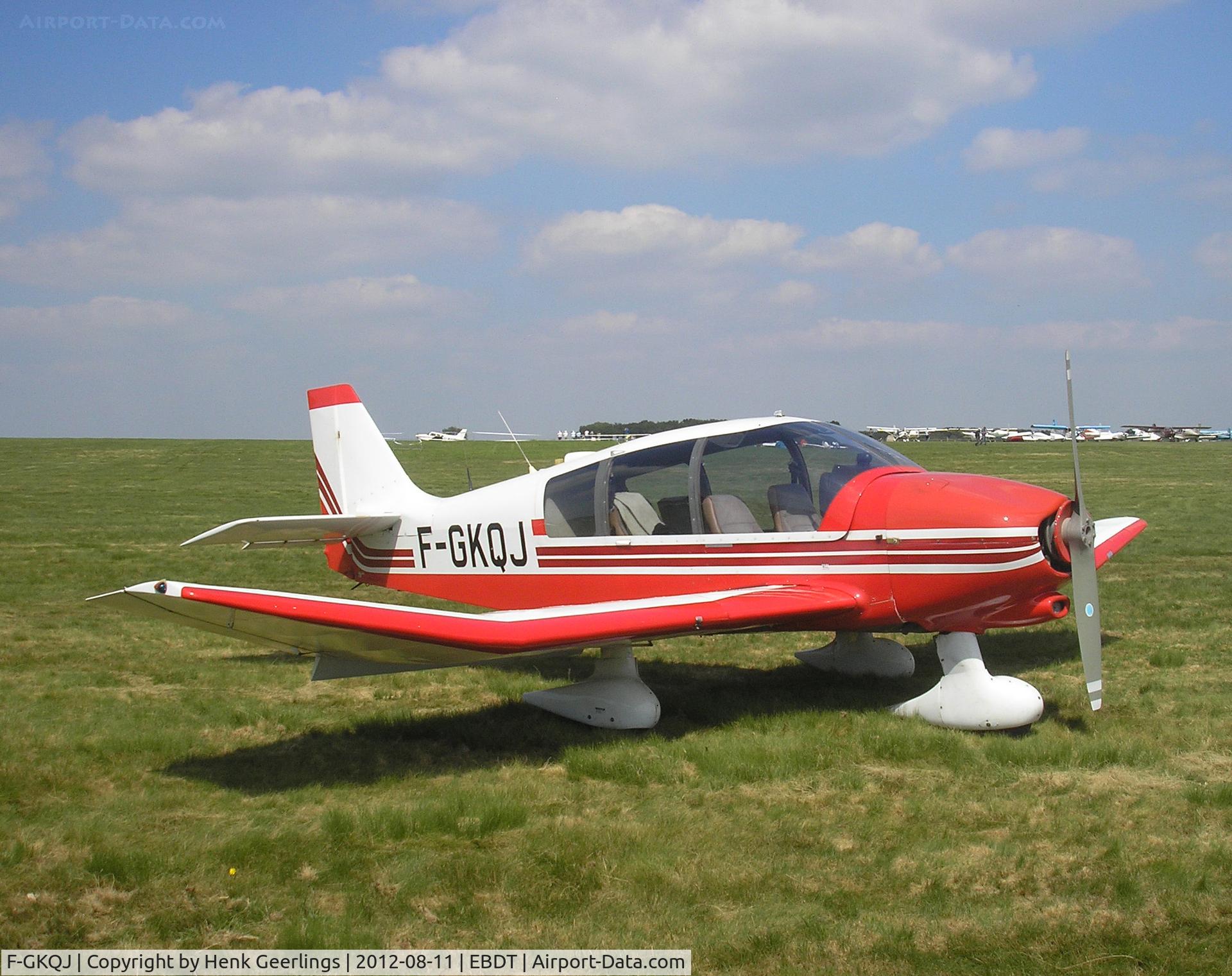 F-GKQJ, Robin DR-400-180 Regent C/N 2046, Schaffen Diest Fly In