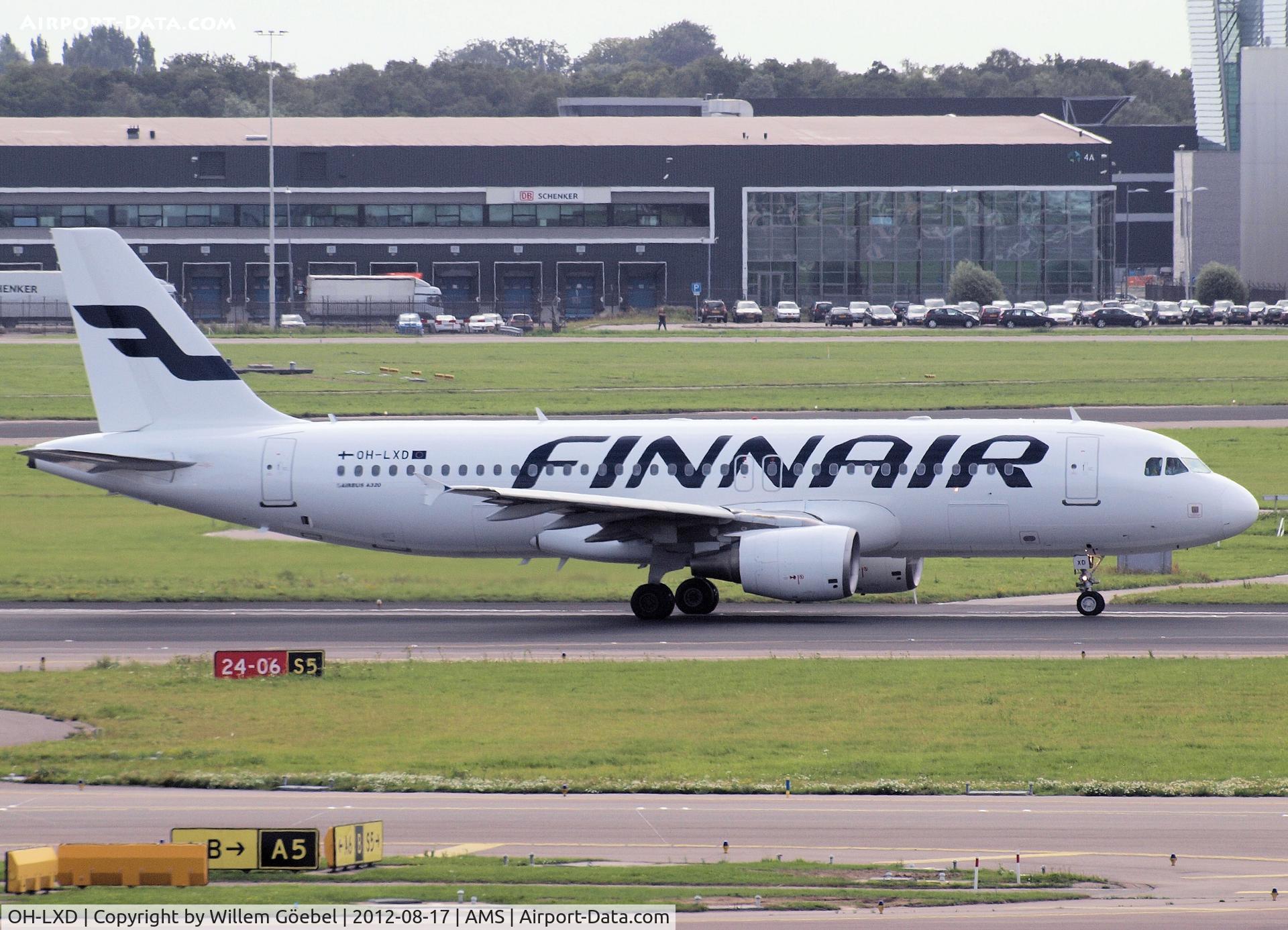 OH-LXD, 2001 Airbus A320-214 C/N 1588, Taxi to runway 24 of Schiphol Airport for take off. (in new colours)