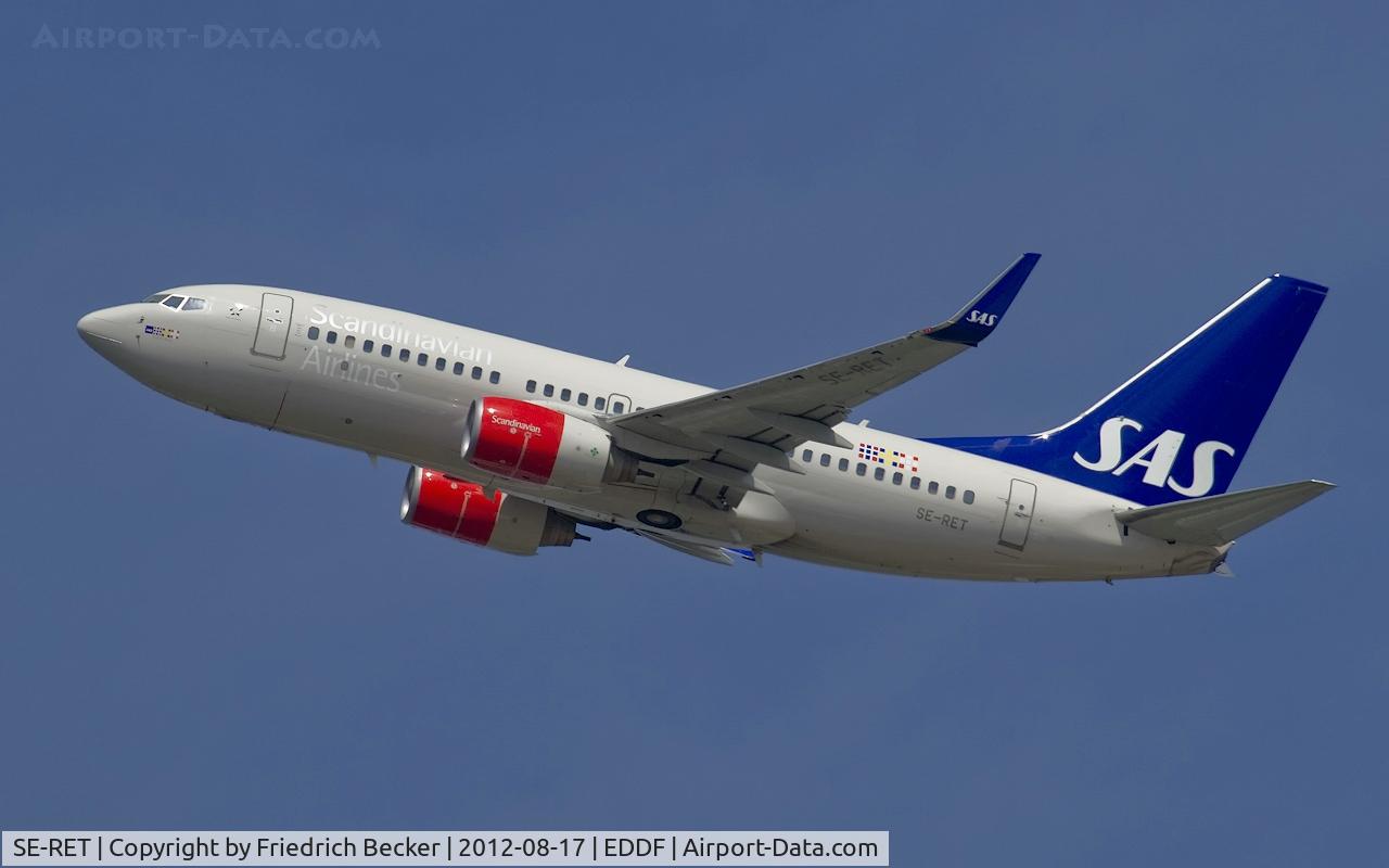 SE-RET, 2002 Boeing 737-76N C/N 32734, departure from Frankfurt
