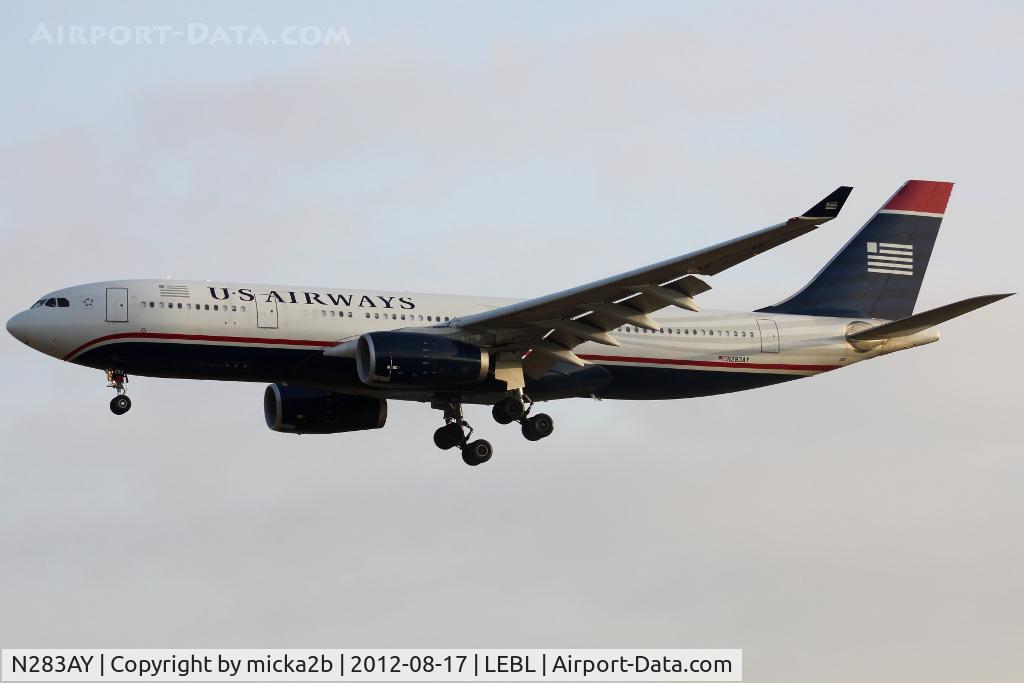 N283AY, 2009 Airbus A330-243 C/N 1076, Landing in 25R
