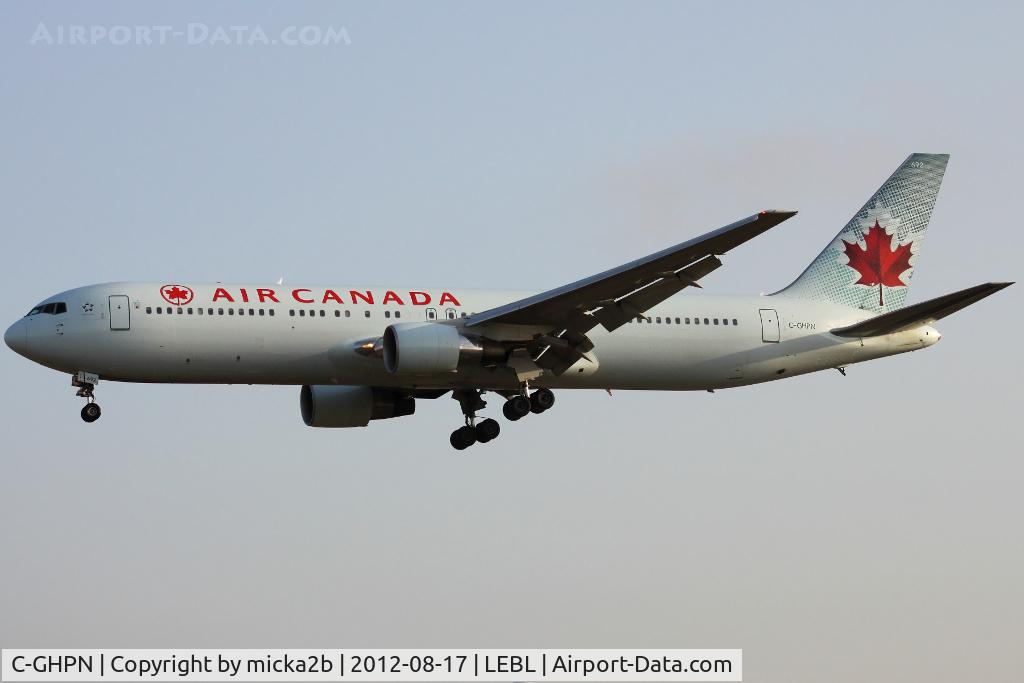 C-GHPN, 2003 Boeing 767-33A/ER C/N 33424, Landing in 25R