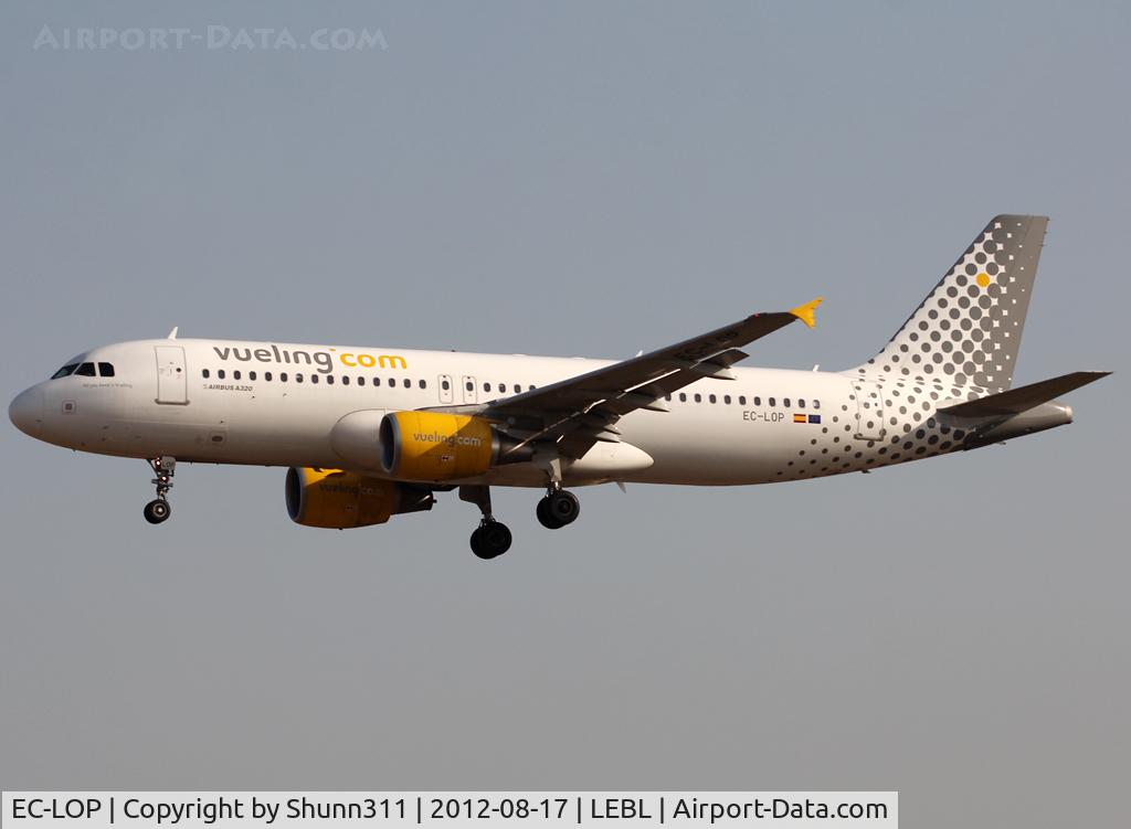 EC-LOP, 2011 Airbus A320-214 C/N 4937, Landing rwy 25R