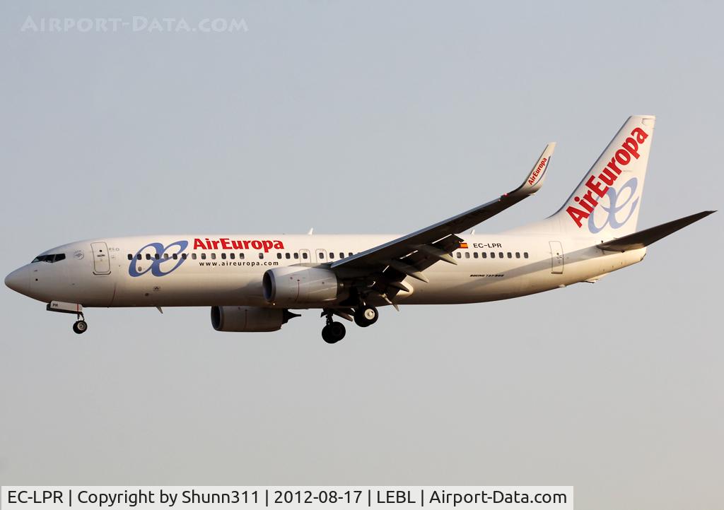EC-LPR, 2012 Boeing 737-85P C/N 36588, Landing rwy 25R