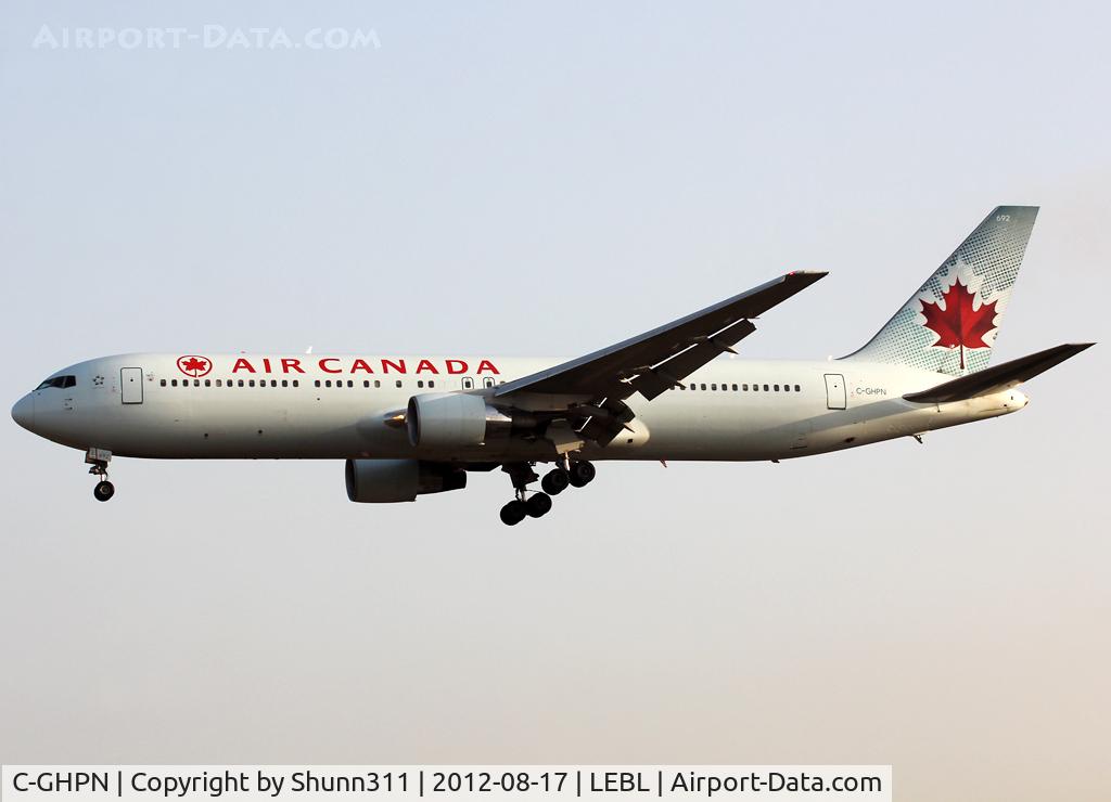 C-GHPN, 2003 Boeing 767-33A/ER C/N 33424, Landing rwy 25R