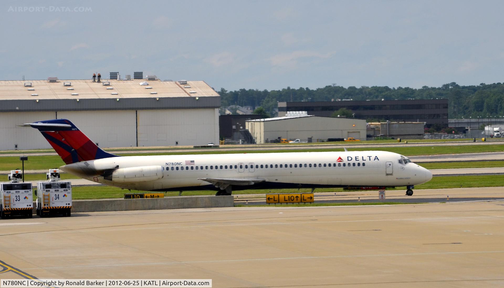 N780NC, 1979 McDonnell Douglas DC-9-51 C/N 48102, Taxi ATL