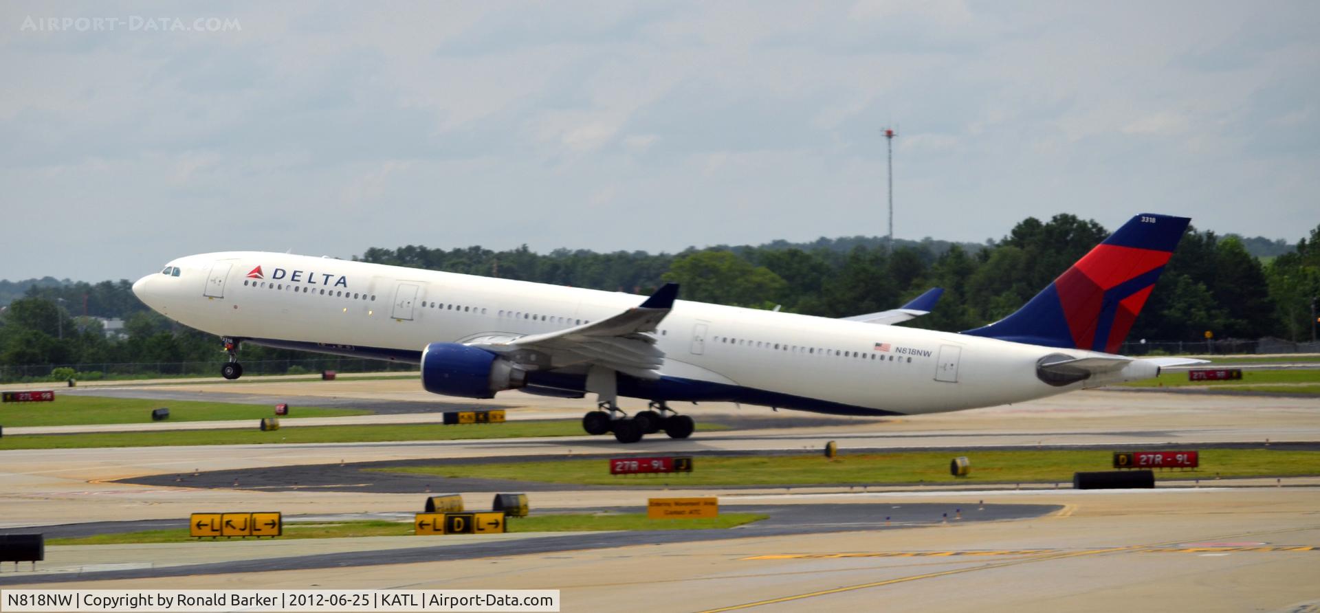 N818NW, 2007 Airbus A330-323 C/N 0857, Takeoff ATL