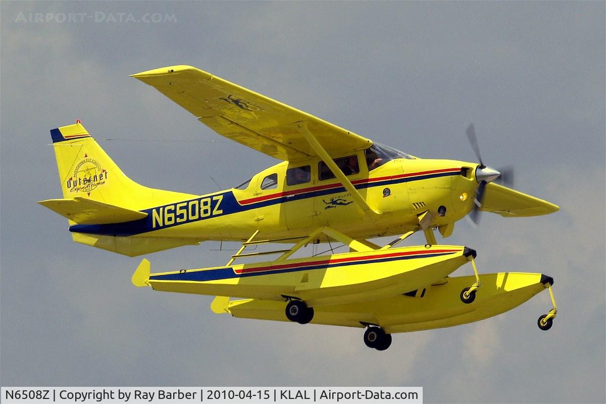 N6508Z, Cessna TU206G Turbo Stationair C/N U20606303, Cessna TU.206G Turbo Stationair 6 [U206-06303] Lakeland-Linder~N 15/04/2010. Nice scheme.