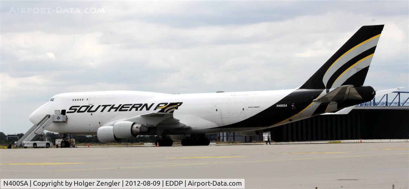 N400SA, 1993 Boeing 747-400 C/N 27068, 29 years old but looking rather pretty in new colors!