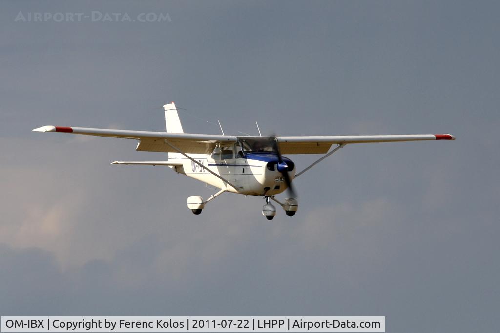OM-IBX, 1980 Cessna F172N C/N F17201964, Pécs