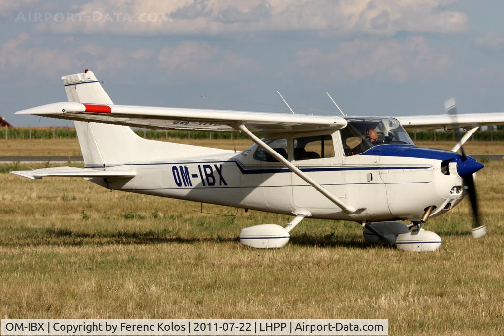 OM-IBX, 1980 Cessna F172N C/N F17201964, Pécs
