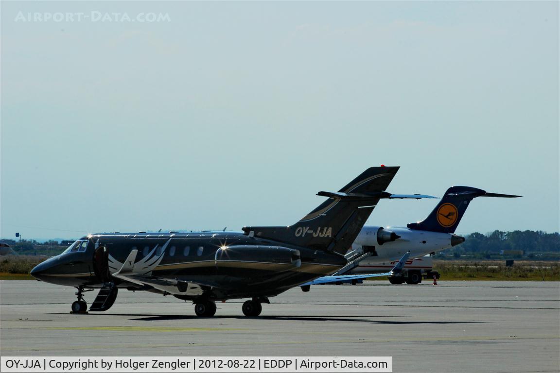 OY-JJA, 2000 Raytheon Hawker 800XP C/N 258496, Visitor on GAT....