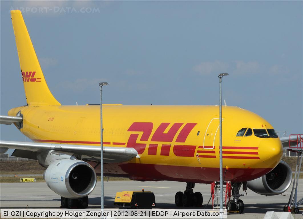 EI-OZI, 1982 Airbus A300B4-203(F) C/N 219, Yaw rudder may be fly on another DHL coach...