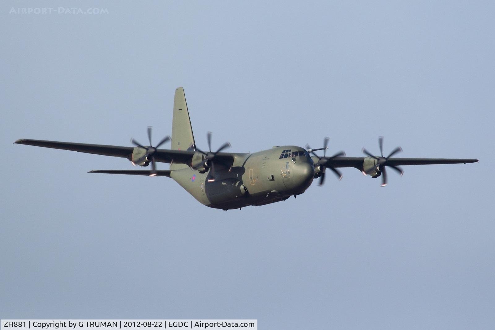 ZH881, 1999 Lockheed Martin C-130J Hercules C.5 C/N 382-5479, Left climb out from 27 after a low approach and overshoot