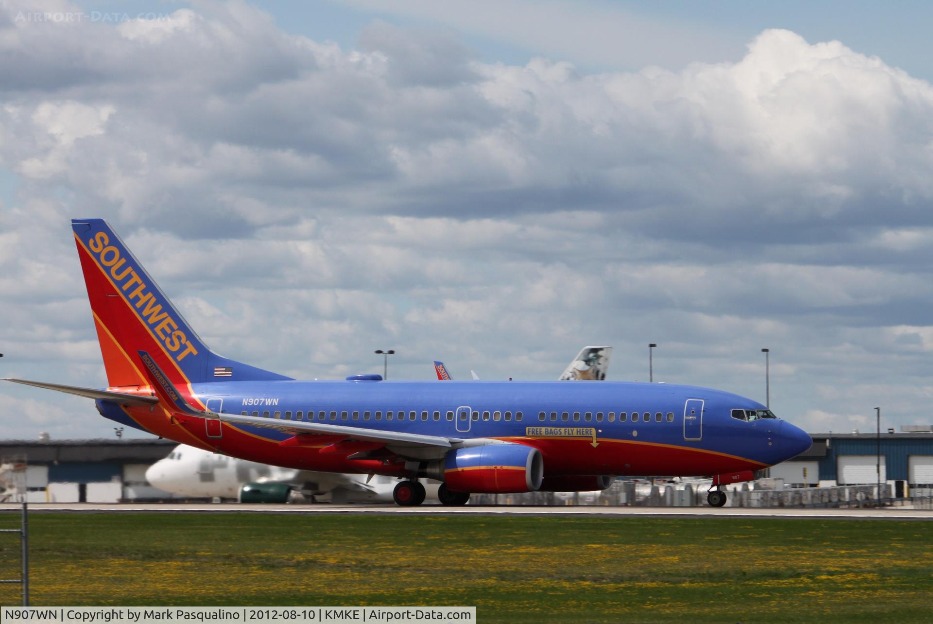 N907WN, 2008 Boeing 737-7H4 C/N 36619, Boeing 737-700