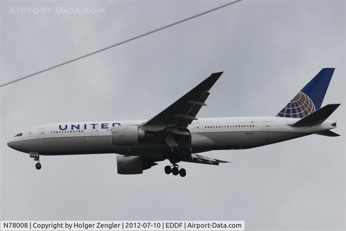 N78008, 1999 Boeing 777-224/ER C/N 29478, Landing on rwy 25R 