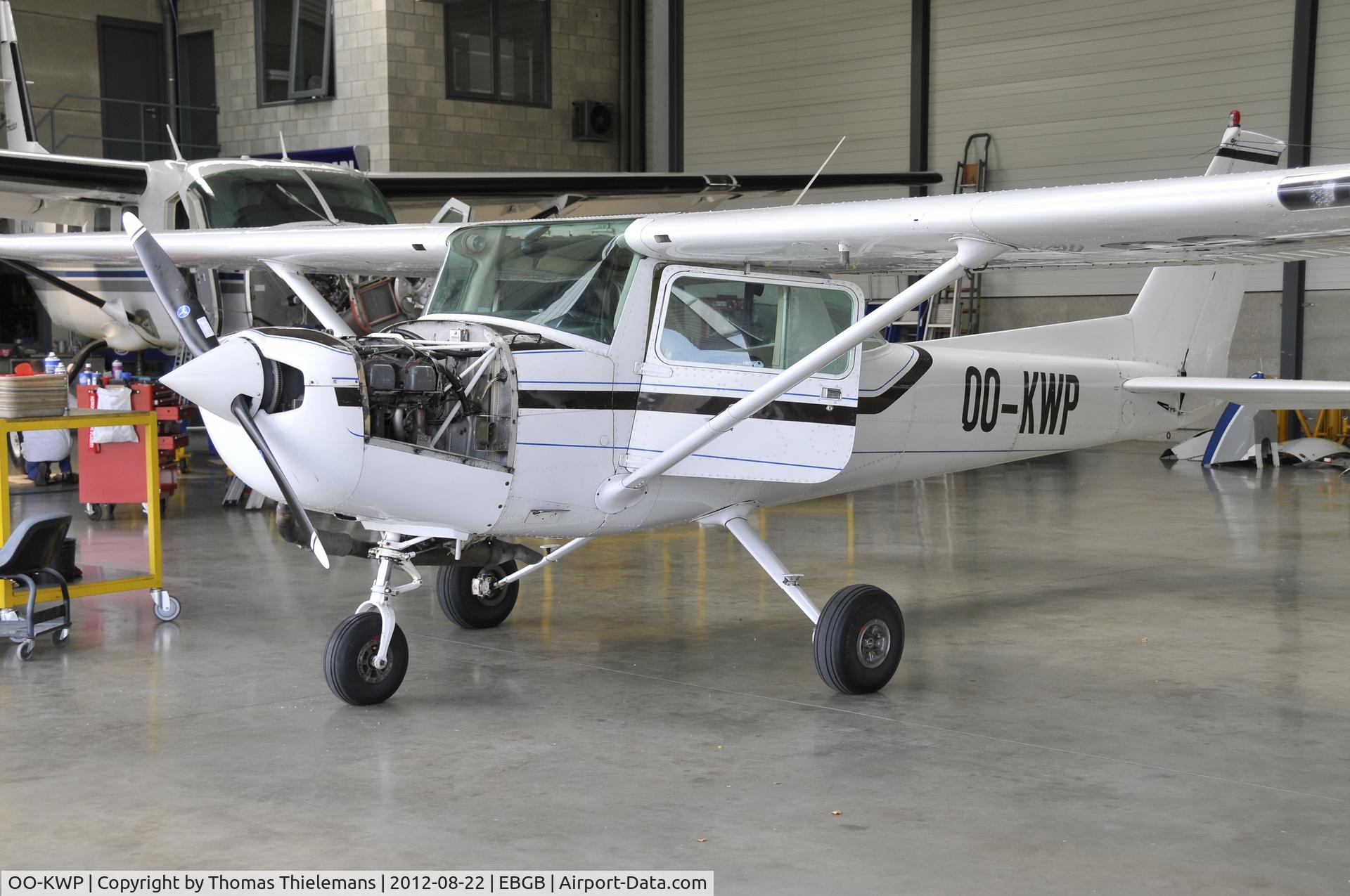 OO-KWP, 1985 Cessna 152 C/N 15285995, /