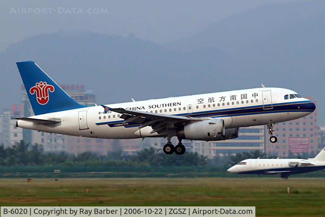 B-6020, 2003 Airbus A319-132 C/N 2004, Airbus A319-132 [2004] (China Southern Airlines) Shenzhen-Baoan~B 22/10/2006