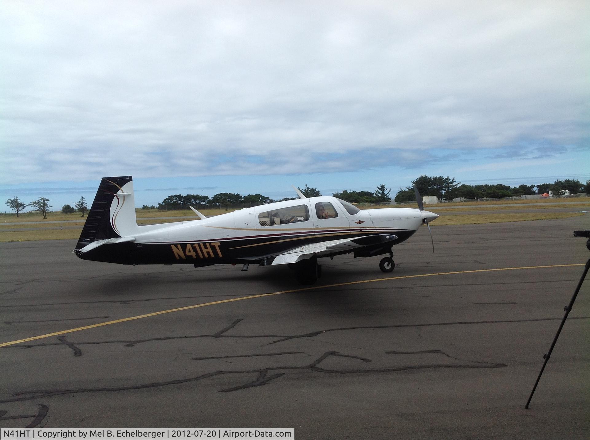 N41HT, 1998 Mooney M20R Ovation C/N 29-0149, Another nice day in Gold Beach Oregon