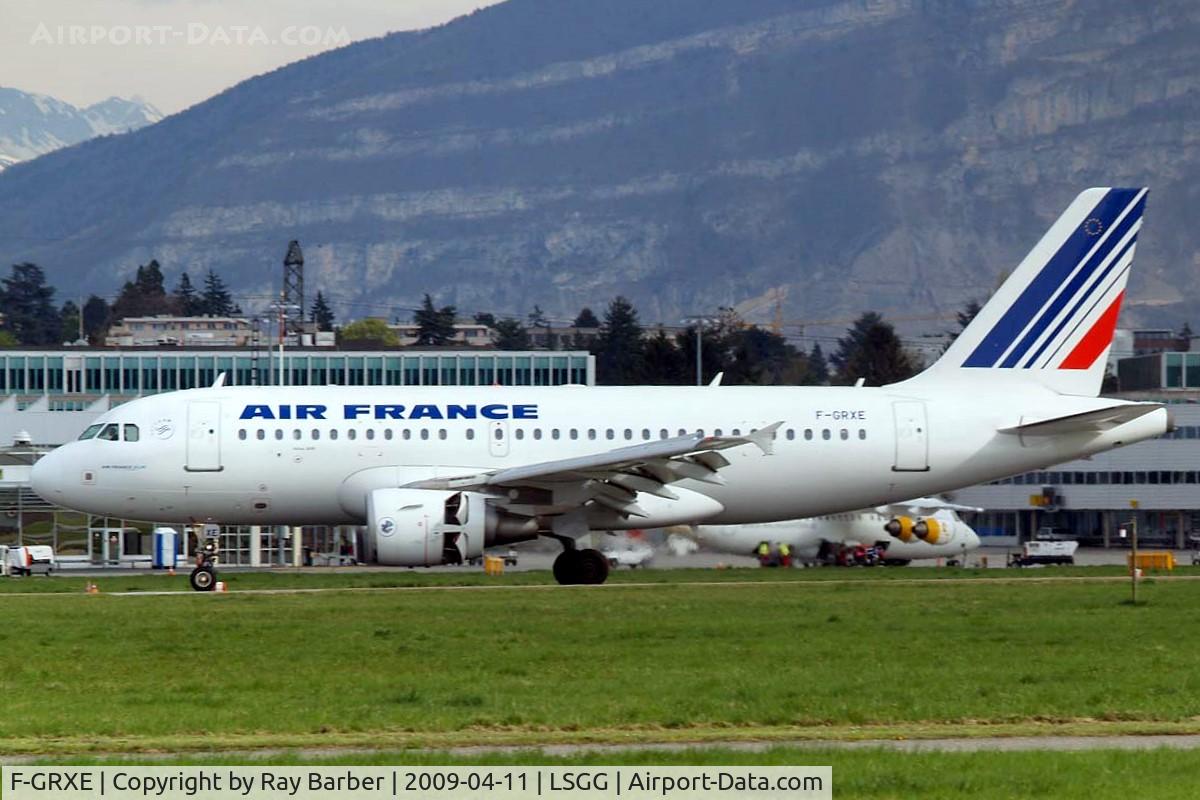 F-GRXE, 2002 Airbus A319-111 C/N 1733, Airbus A319-111 [1733] (Air France) Geneva~HB 11/04/2009.
