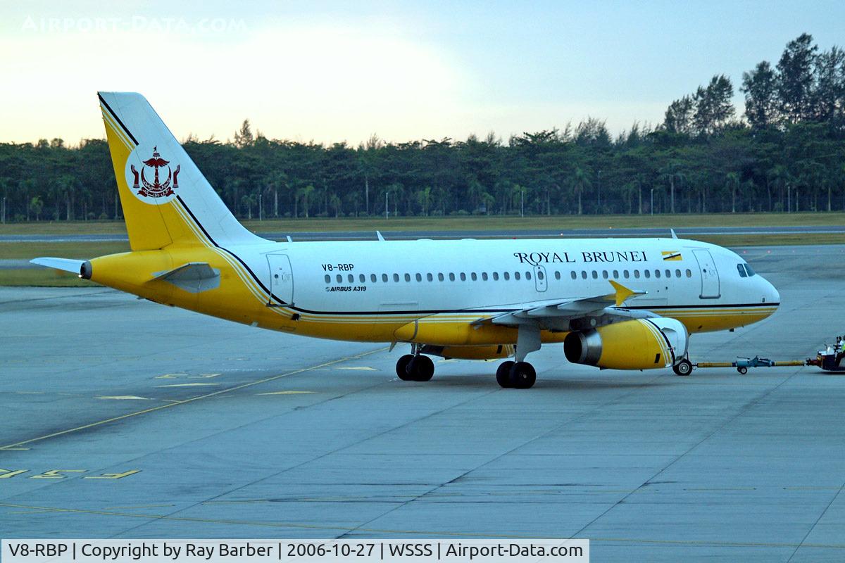V8-RBP, 2003 Airbus A319-132 C/N 2023, Airbus A319-132 [2023] (Royal Brunei Airlines) Singapore-Changi~9V 27/10/2006