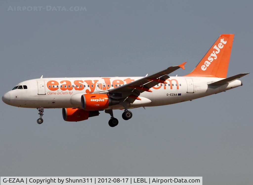 G-EZAA, 2006 Airbus A319-111 C/N 2677, Landing rwy 25R