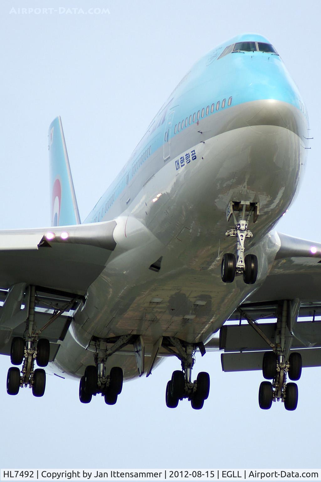HL7492, Boeing 747-4B5 C/N 26397, HL7492