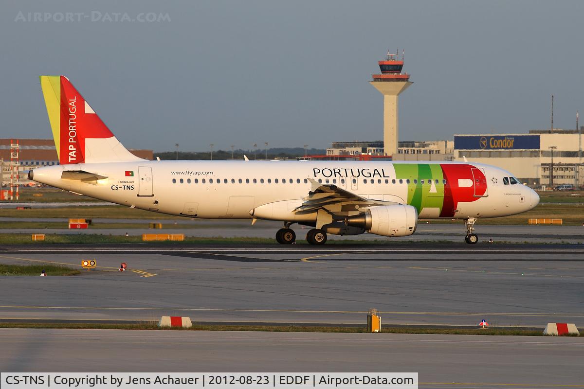 CS-TNS, 2009 Airbus A320-214 C/N 4021, Line up