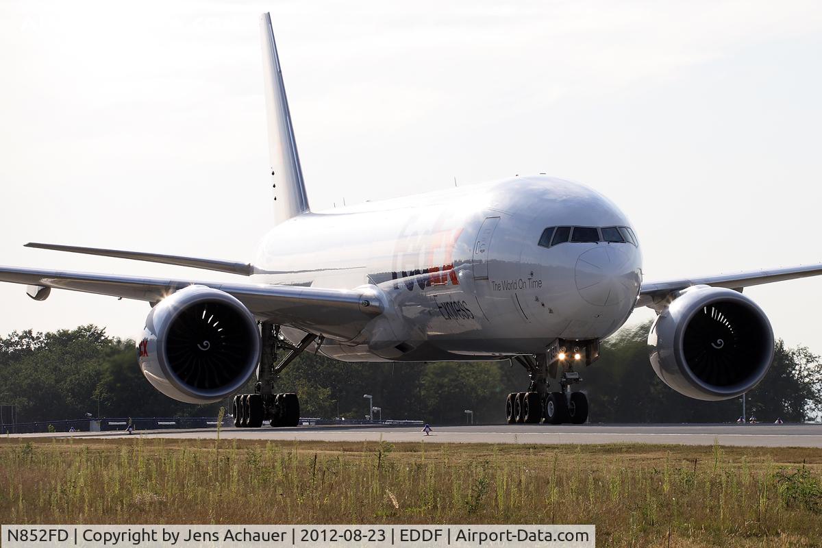 N852FD, 2010 Boeing 777-FS2 C/N 37723, Arriving FRA
