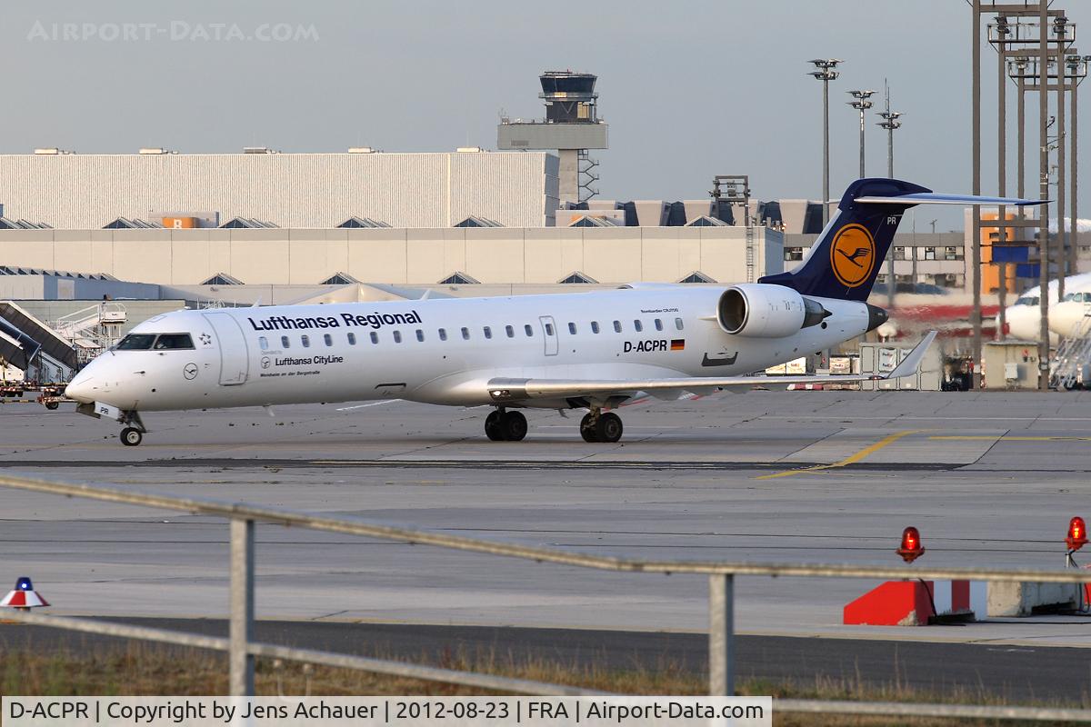D-ACPR, 2003 Canadair CRJ-701ER (CL-600-2C10) Regional Jet C/N 10098, Arriving FRA