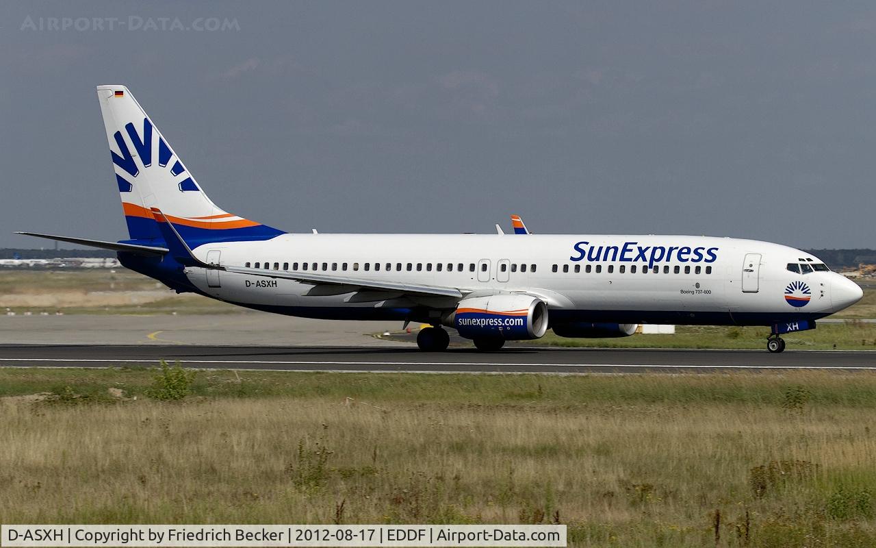D-ASXH, 2003 Boeing 737-8CX C/N 32368/1289, line up for departure