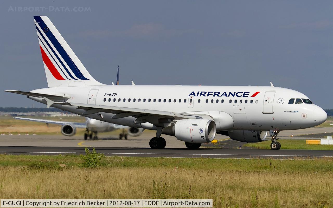 F-GUGI, 2004 Airbus A318-111 C/N 2350, line up for departure
