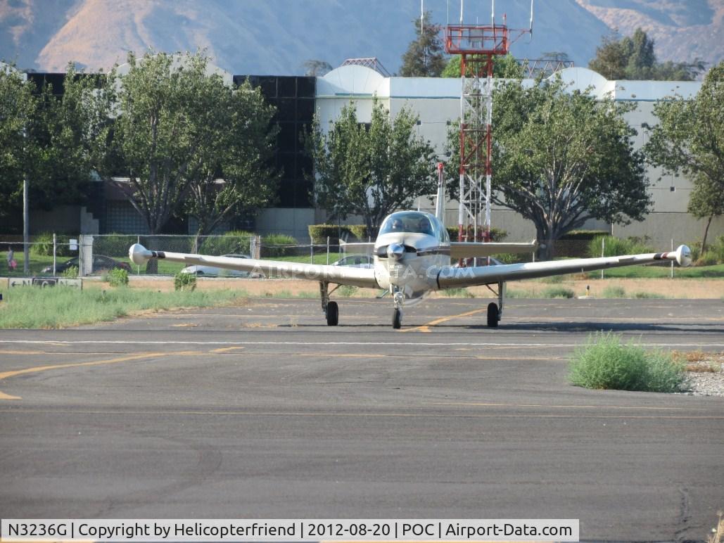 N3236G, Beech A36 Bonanza 36 C/N E-2287, Waiting foe permission from Ground Control to enter taxiway Sierra