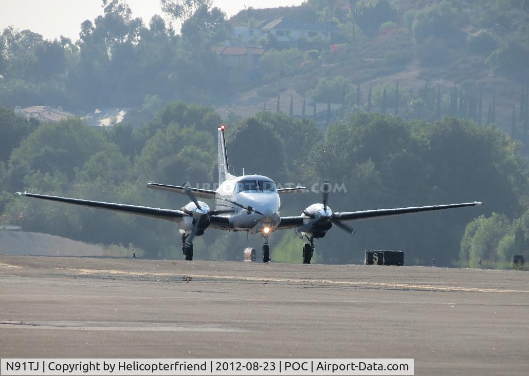 N91TJ, 1978 Beech C90 C/N LJ-744, Taxiing back to transient area