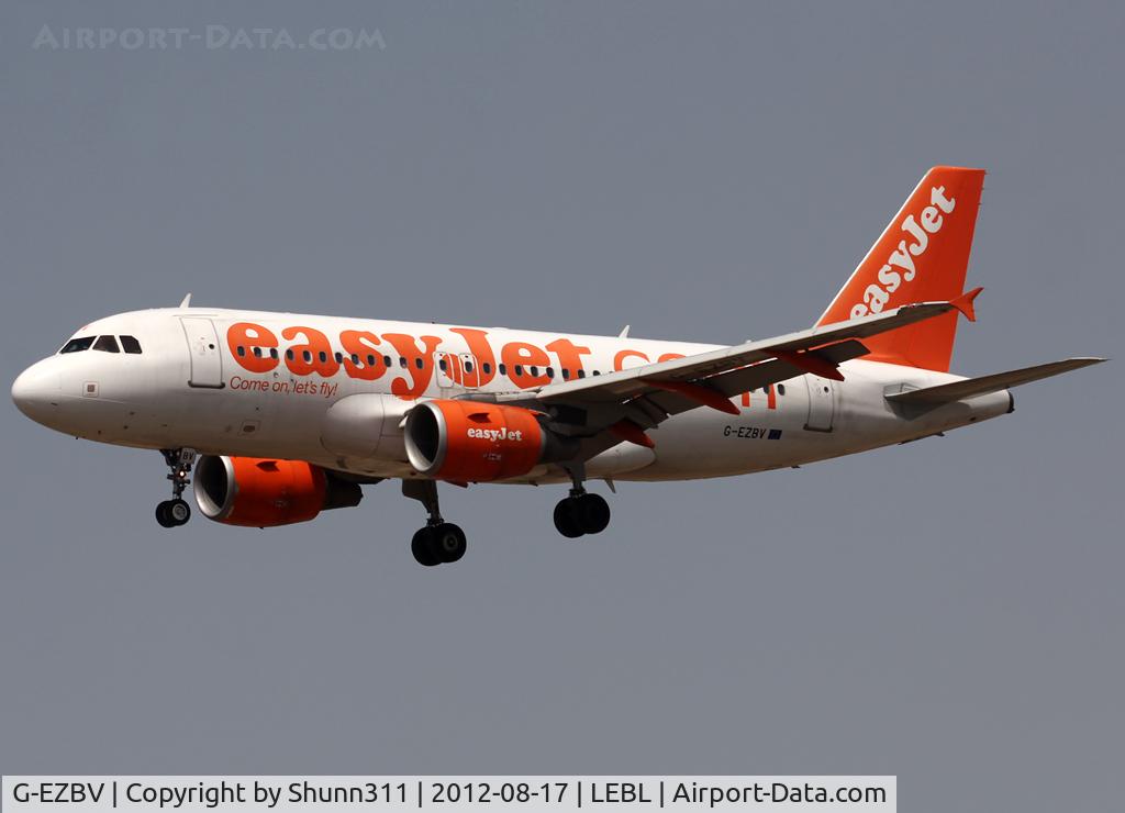 G-EZBV, 2007 Airbus A319-111 C/N 3122, Landing rwy 25R