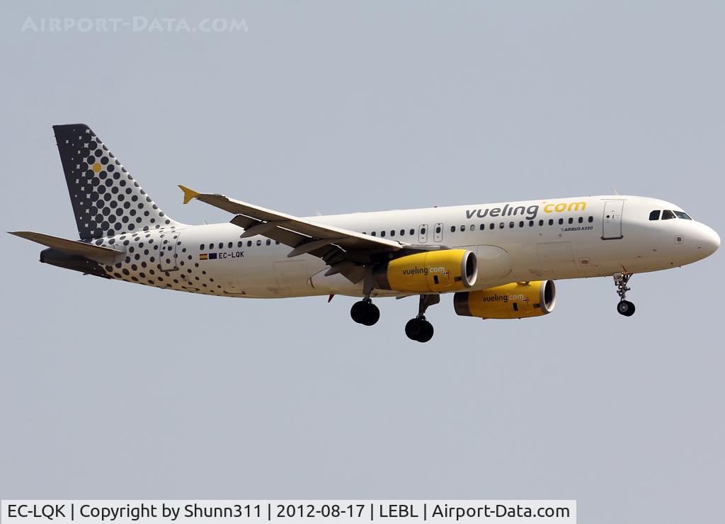 EC-LQK, 2005 Airbus A320-232 C/N 2589, Landing rwy 25R