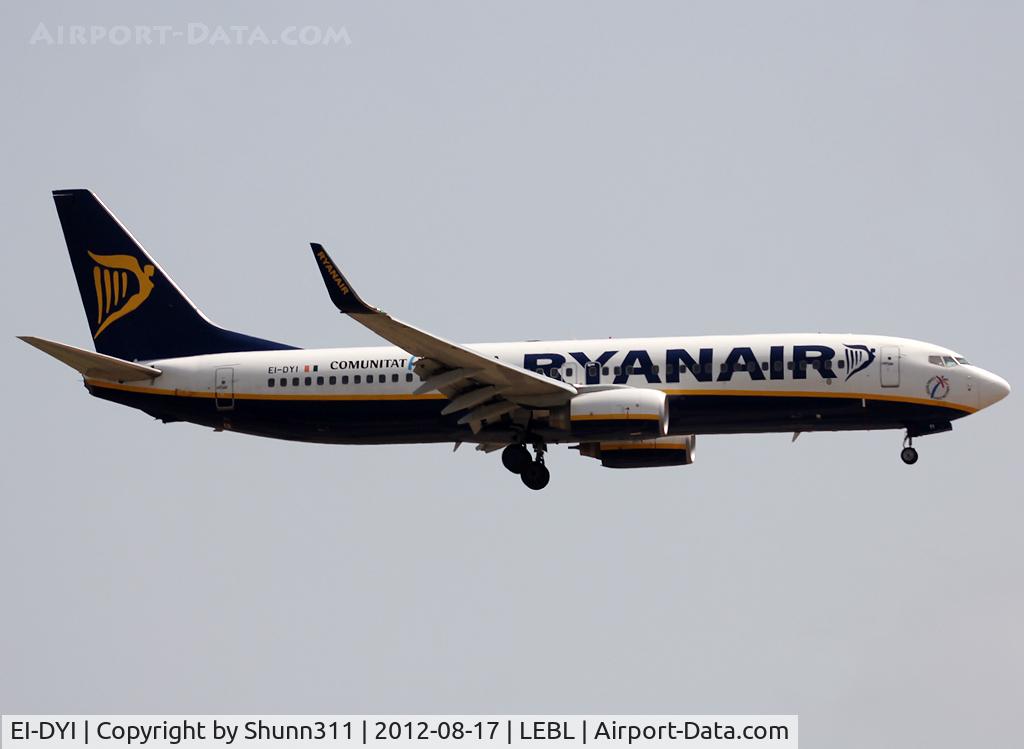 EI-DYI, 2008 Boeing 737-8AS C/N 36571, Landing rwy 25R