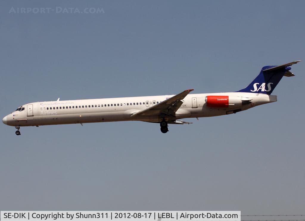 SE-DIK, 1988 McDonnell Douglas MD-82 (DC-9-82) C/N 49728, Landing rwy 25R