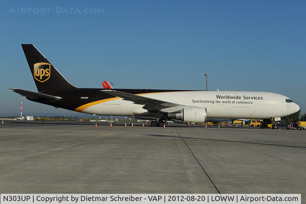 N303UP, 1995 Boeing 767-34AF C/N 27241, UPS Boeing 767-300