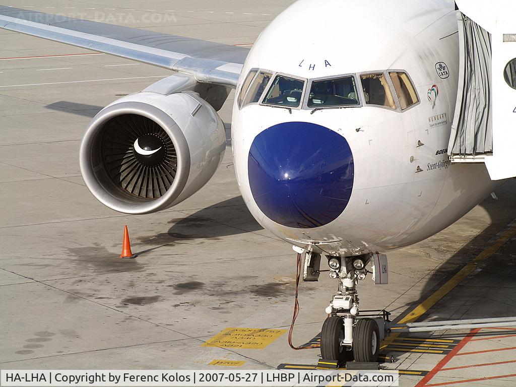 HA-LHA, 1993 Boeing 767-27G/ER C/N 27048, Ferihegy