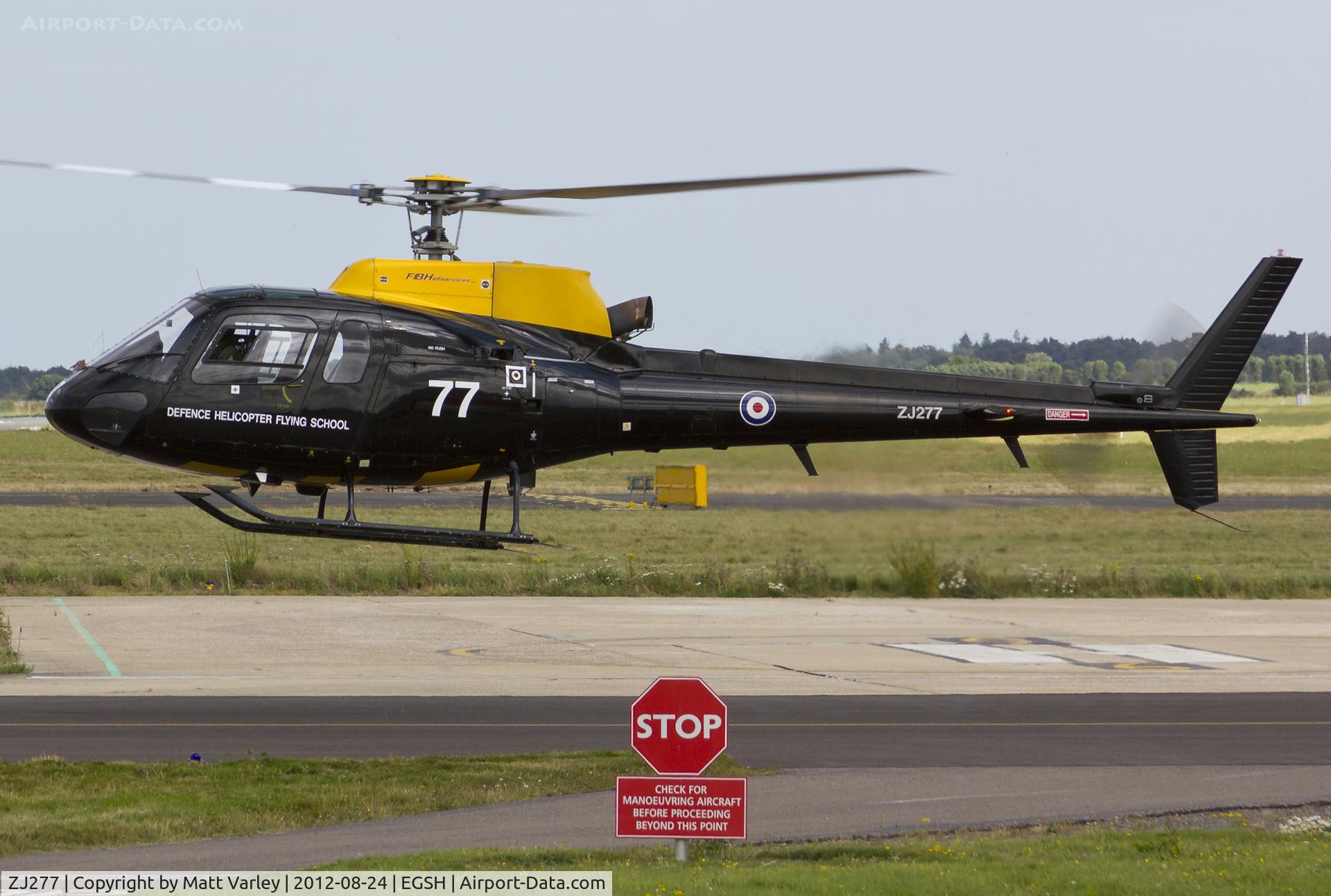ZJ277, 1997 Eurocopter AS-350BB Squirrel HT1 Ecureuil C/N 3017, Departing EGSH.