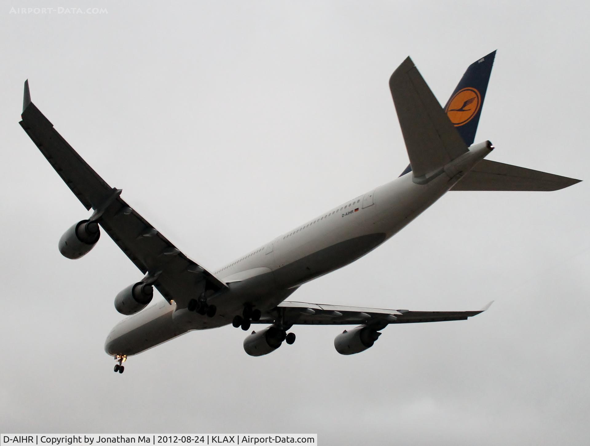 D-AIHR, 2007 Airbus A340-642 C/N 794, Landing 24R