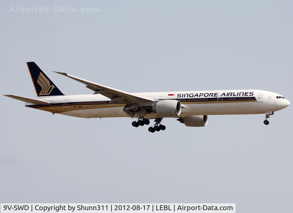 9V-SWD, 2006 Boeing 777-312/ER C/N 34569, Landing rwy 25R