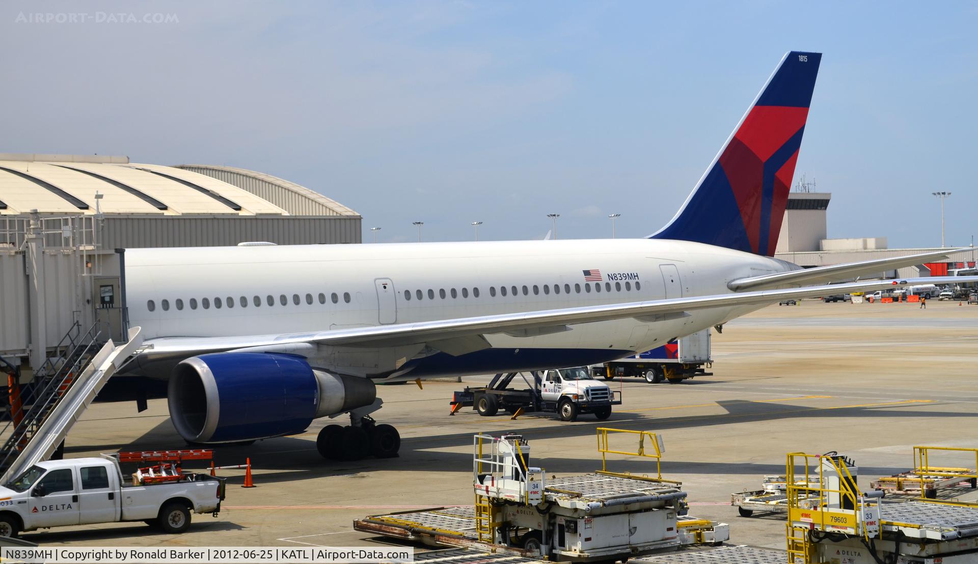 N839MH, 2001 Boeing 767-432/ER C/N 29712, Atlanta