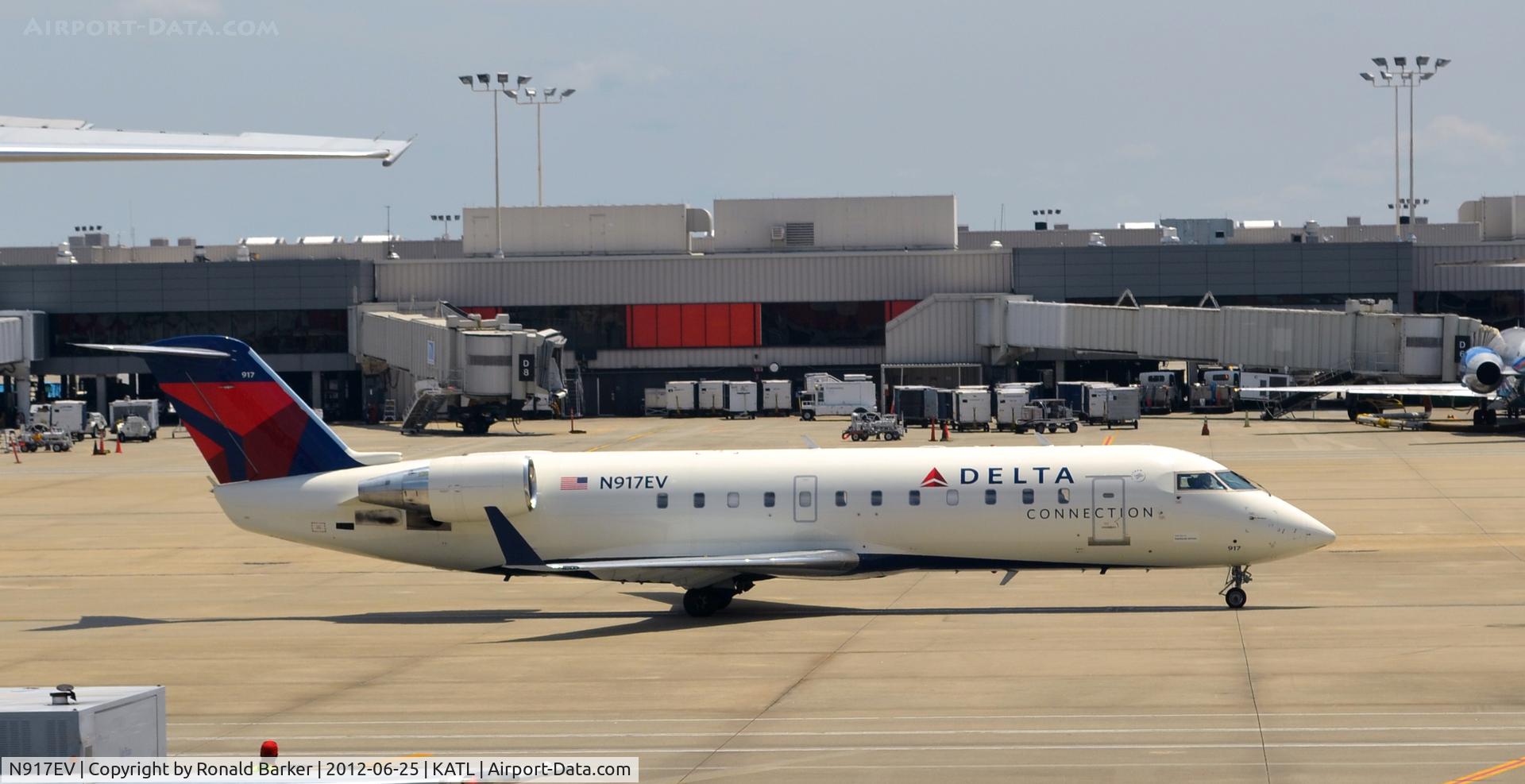N917EV, 2003 Bombardier CRJ-200ER (CL-600-2B19) C/N 7769, Taxi ATL